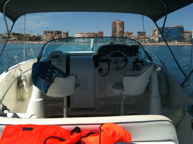 Abuela María day cruiser en barco El Campello