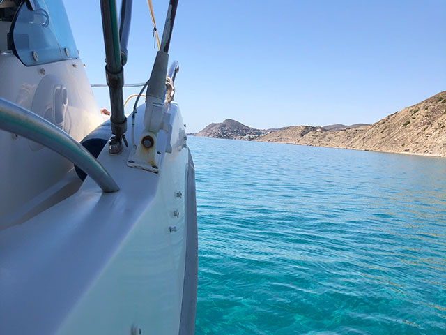 Paseos y calas en familia en barco El Campello