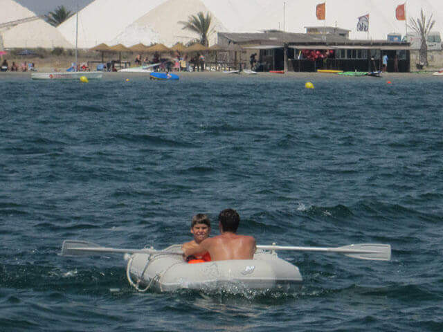 Paseos y calas en familia en barco El Campello