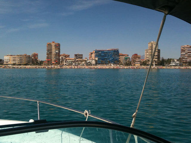 Paseos y salidas en familia en barco El Campello